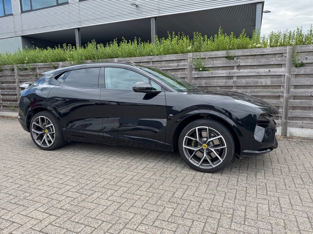 ⚡ Lotus Eletre S 612HP Active spoiler * softclose* BTW
